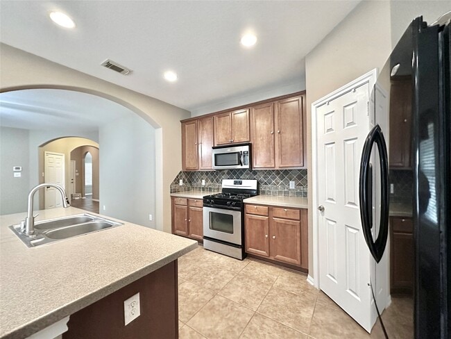 Photo - 6303 Tolstin Lakes Ln