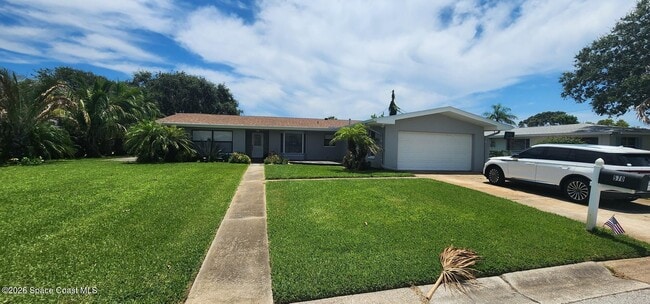 Building Photo - 570 Capri Rd