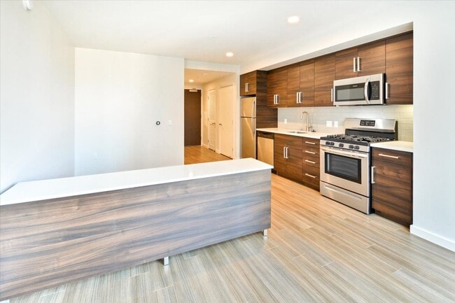 Photo - 150 Van Ness