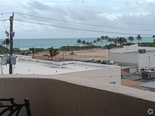 Building Photo - 6801 Harding Ave Unit 518 Rental