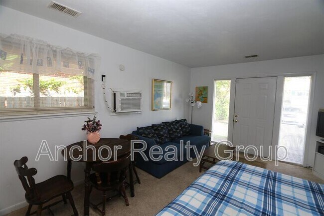 Photo - 214B-2 57th Street