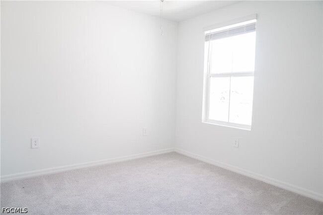 17530 Paradiso Wy