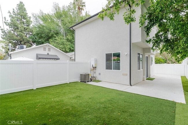 Building Photo - 9035 Rathburn Ave