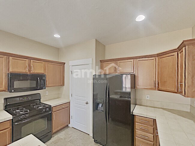 Photo - 1221 Canal Avenue SE