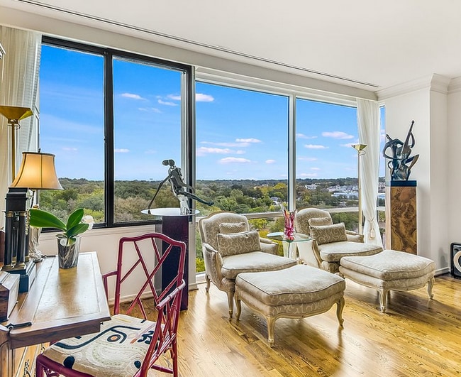 Building Photo - 200 Patterson-460.9 Unit 460.9