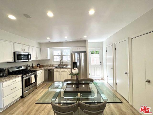 Photo - 422 Pacific St