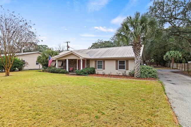 Photo - 320 Calhoun Ave House