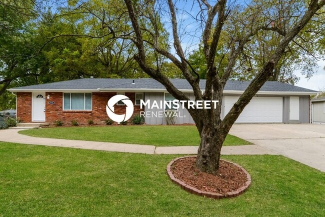 4 Bedroom Pet-Friendly Home in KANSAS CITY, MO with Main Street Renewal