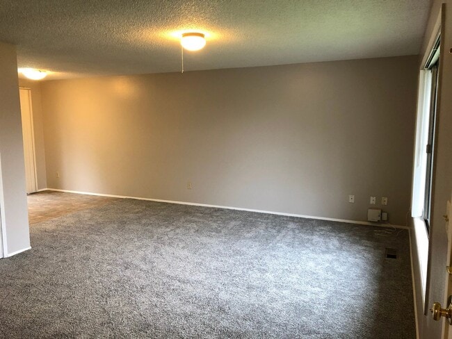 Photo - 1500 Coffey Ln Unit A