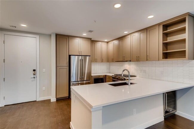 Photo - 900 S 1st St Unit 310