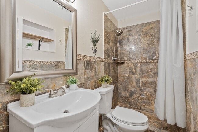 Photo - 3120 W Bloomfield Rd