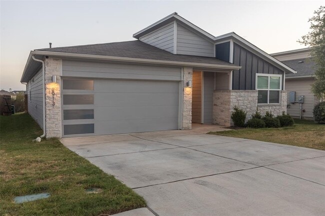 Building Photo - 2913 Louris Ln