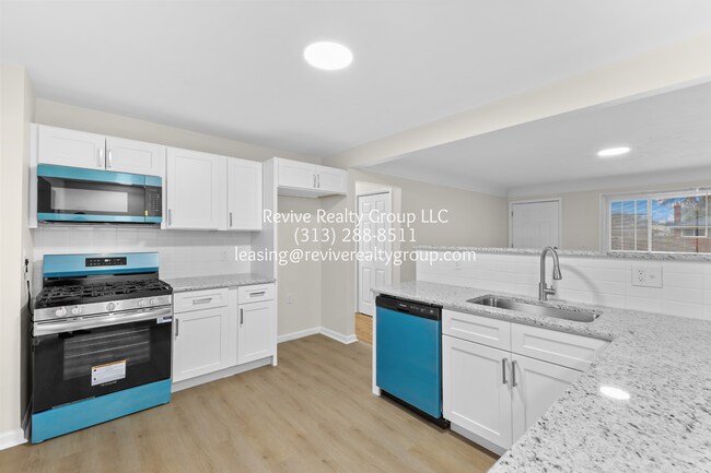 Photo - 1746 Beaupre Ave