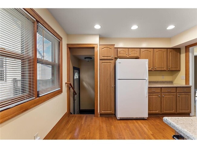 Photo - 5317 Abbott Ave S