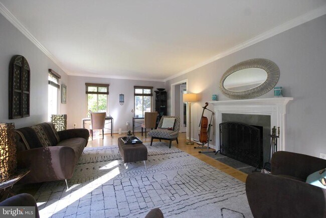 Photo - 6951 Duncraig Ct