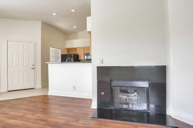 Photo - Solana Apartments
