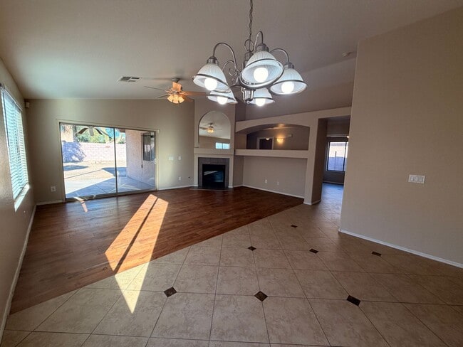 Photo - Gorgeous 3Bdm 2Ba Goodyear Home on a Cul-de-sac! *NO Carpets*