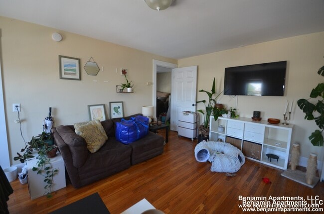 Photo - 53 West Seventh St. Unit 2 Unit 2