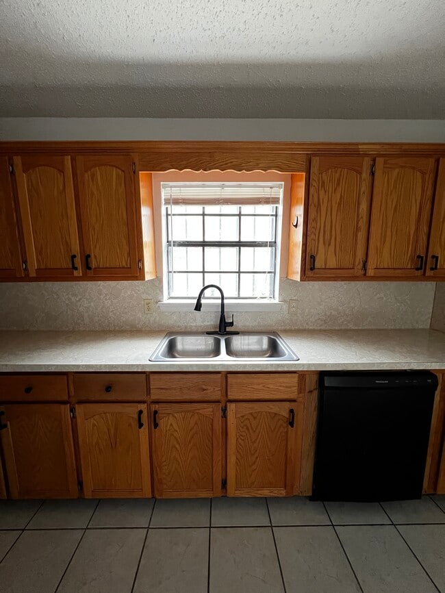 Photo - 1547 Guadalajara Ave