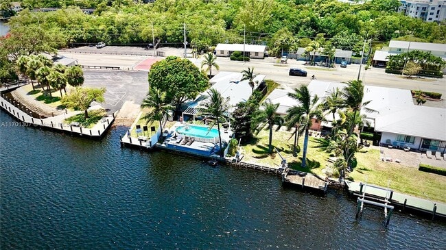 Photo - 2000 NE 15th Ave