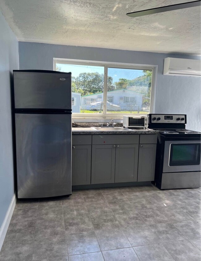 Photo - 1200 NE 210th St