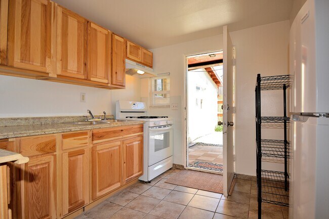 Kitchen - 1853 Mann St Unit #3