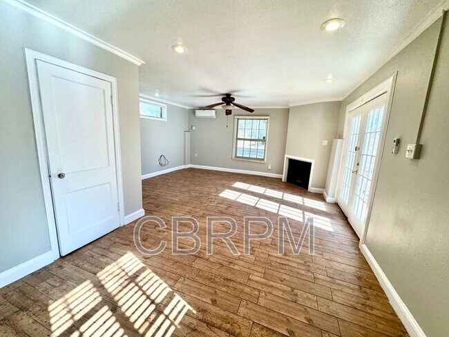 Photo - 2702 23rd St