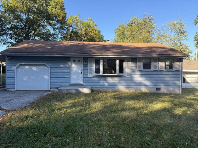 Photo - 1117 Redman Blvd