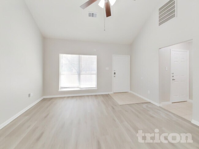 Photo - 21214 Peachvine Ln