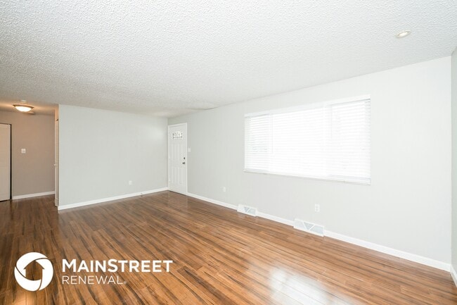 Photo - 2161 Wyandot Dr