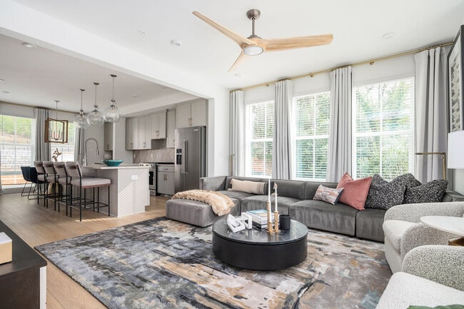 Photo - 1762 Beckham Pl NE