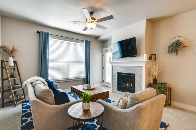 Photo - 4622 Hahns Peak Dr Unidad SI ID1385715P