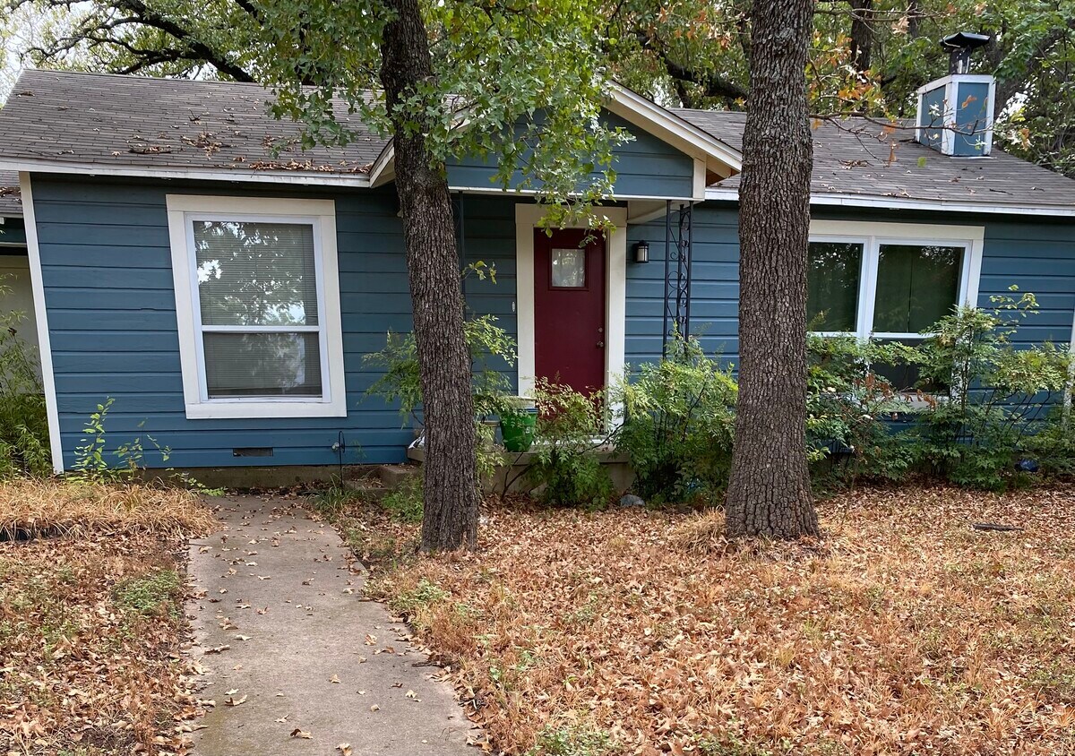 Photo - 1213 Lindsey Street (Denton, TX)