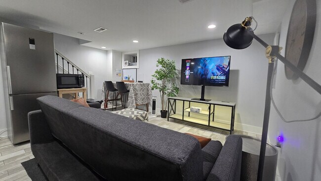 1673 Montello Ave NE Unit SI ID1588310P