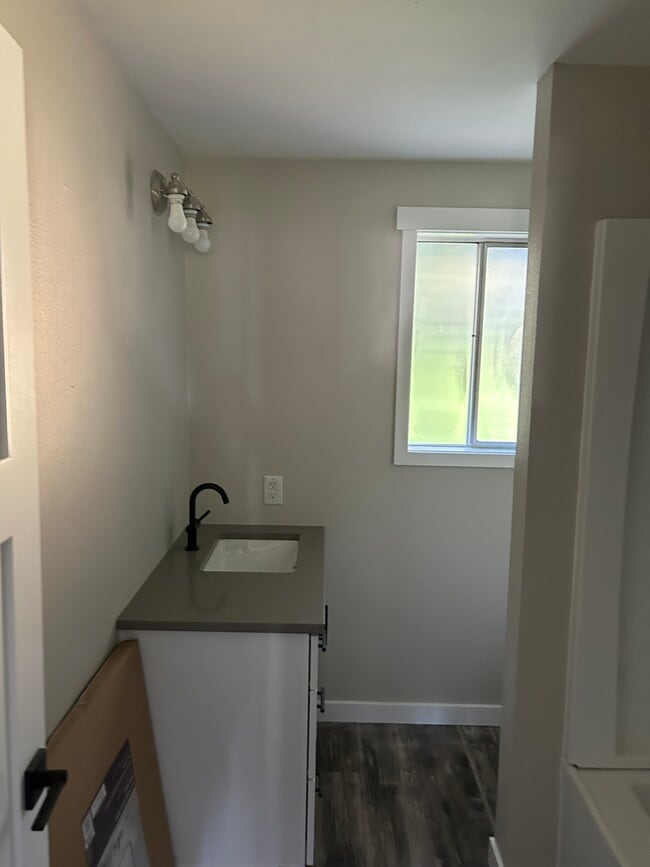 Photo - 1602 E Hazel Ave