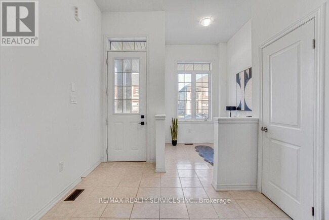 Photo - 9 Copeman Ave