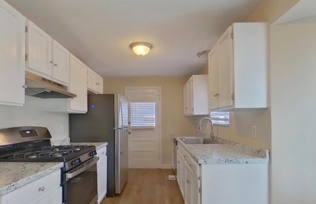 Photo - Beautiful Home In Saint Paul St Available Now!