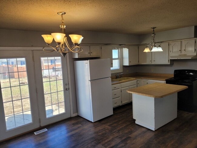 Photo - Beautiful 3br Home Near Park!