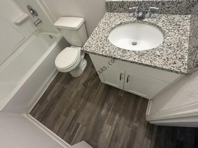 Photo - 15724 Del Norte Dr