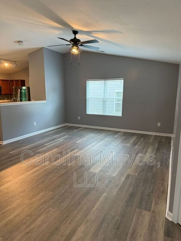 Photo - 201 Katrina Ct