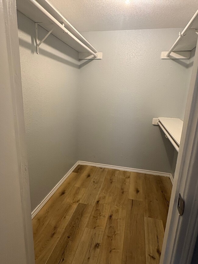 Photo - 9700 Leawood Blvd Unit 211