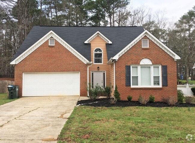 Building Photo - Lovely North Macon Home