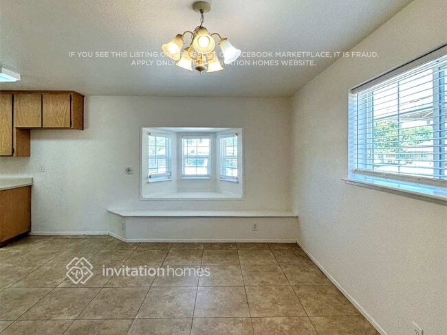 Photo - 1520 Gladstone Dr