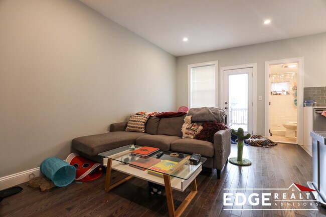 Photo - 10 Cottage St Unit 3