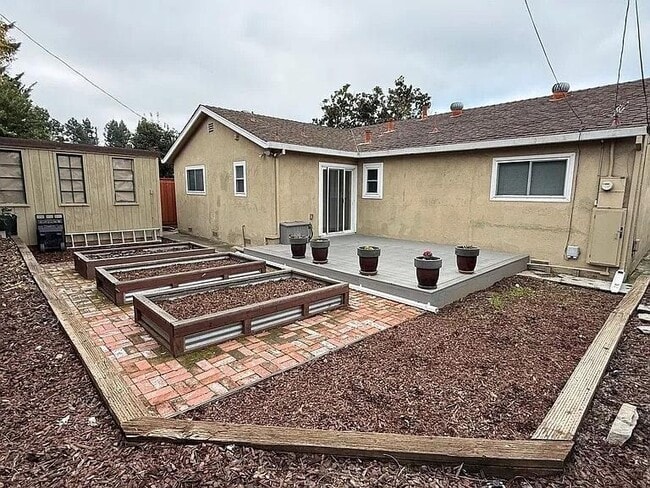 Photo - 1210 Santa Paula Ave