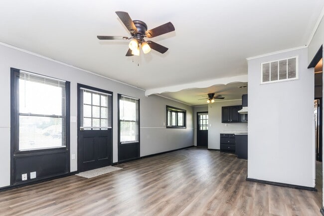 Photo - 3 Bed 1 Bath Single Family Home in Springfield!