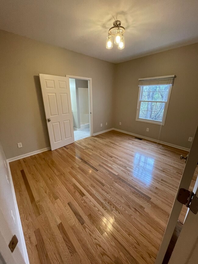 Bedroom down stairs - 33 Cherokee Ridge Ct Unit 33