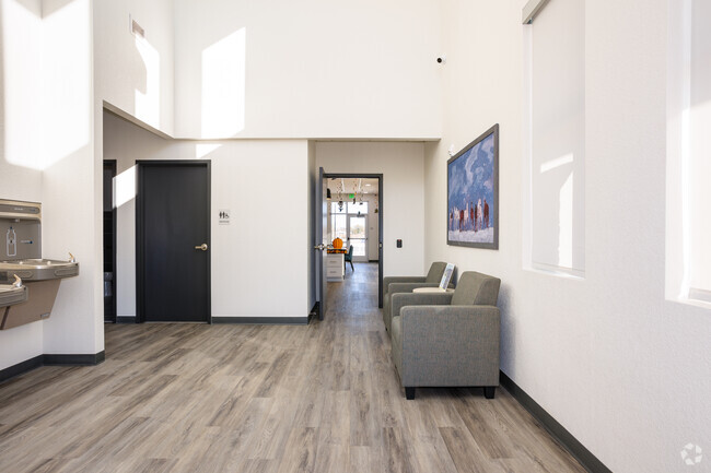 Clubhouse - Northfield Commons Apartments