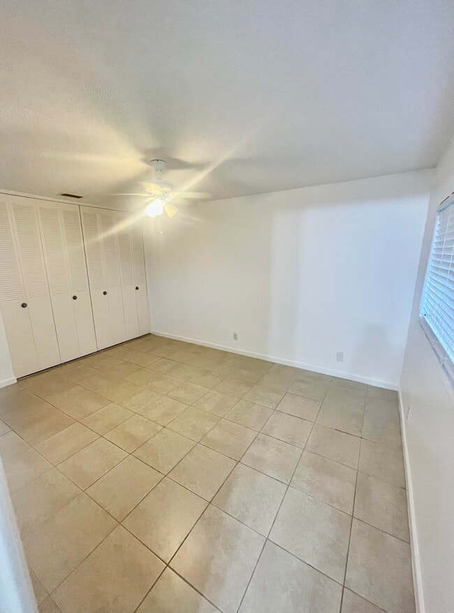 Photo - 2521 Emory Dr W