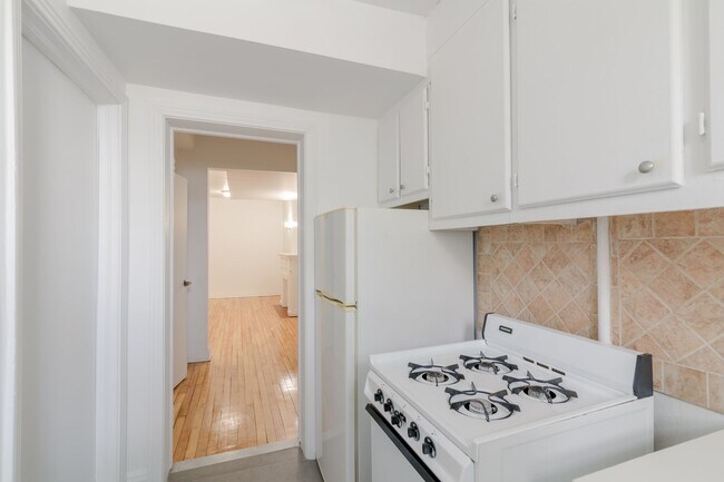 Photo - 6210 Avenue Deacon Unit 0B16